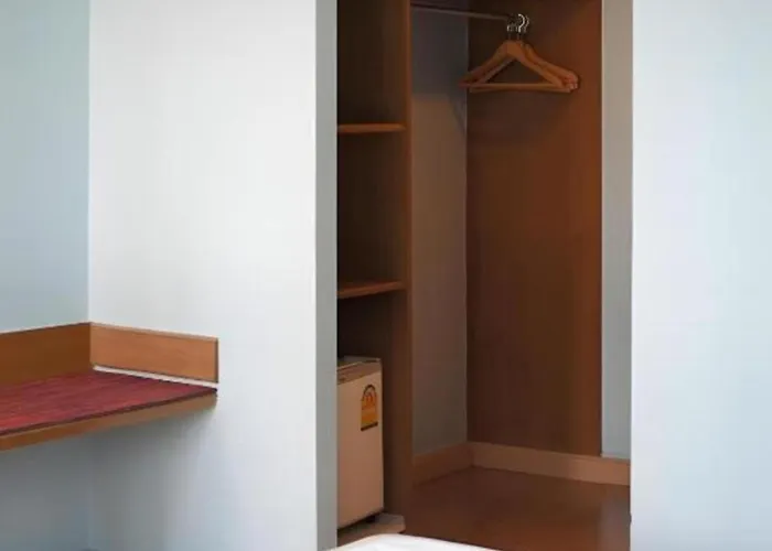 Cloudy B Chidlom - คลาวด์ดี้ บี ชิดลม Apartment *